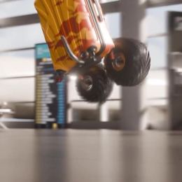 American Tourister — Suitcase, still 2 of 5